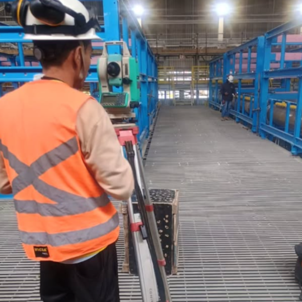 Alinhamento de prateleiras para estoque industrial